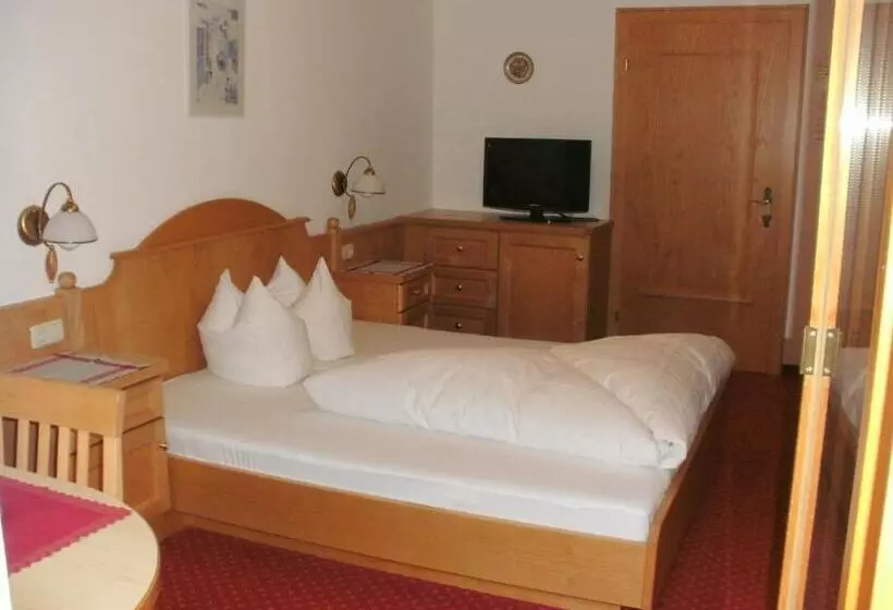 فندق Pension Regina