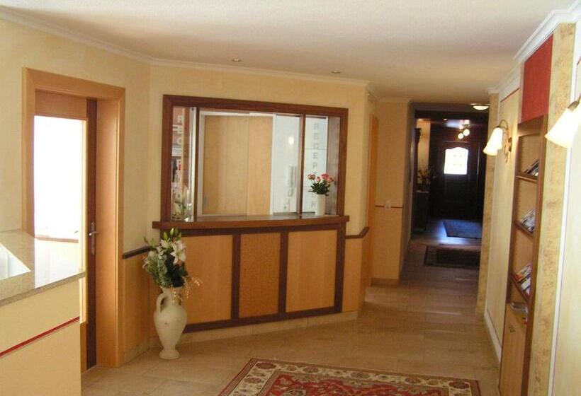 فندق Pension Regina