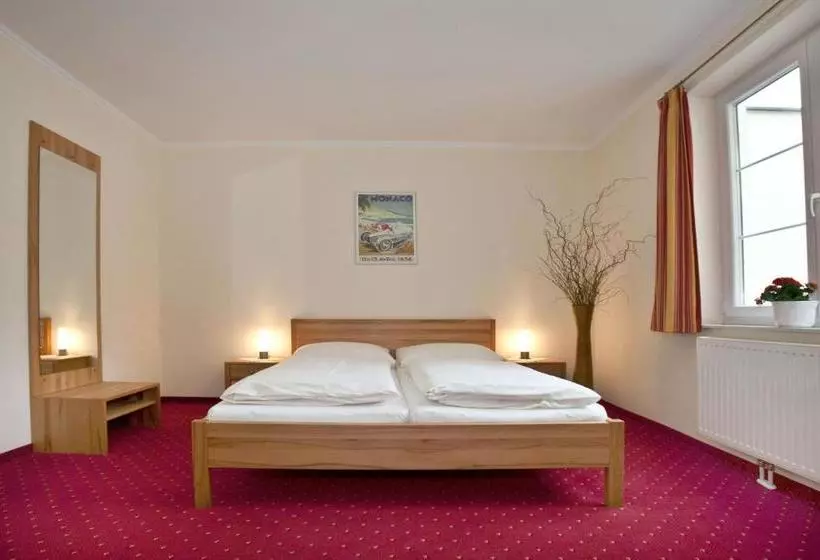 Отель Perchtoldsdorf