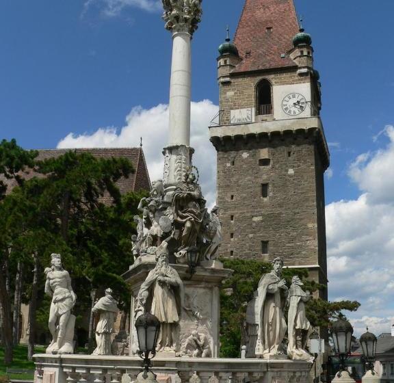 Отель Perchtoldsdorf