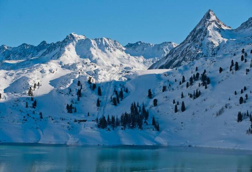 فندق Rössle Superior