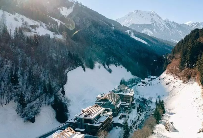 호텔 Zillergrundrock Luxury Mountain Resort