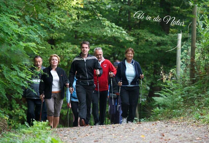 بنسيون Gasthof Zur Bahn