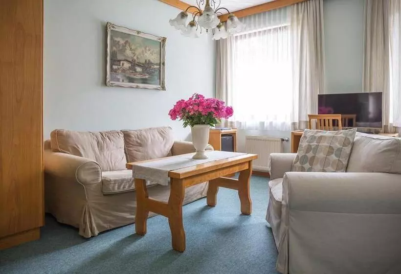 Majatalo Gasthof Zur Bahn