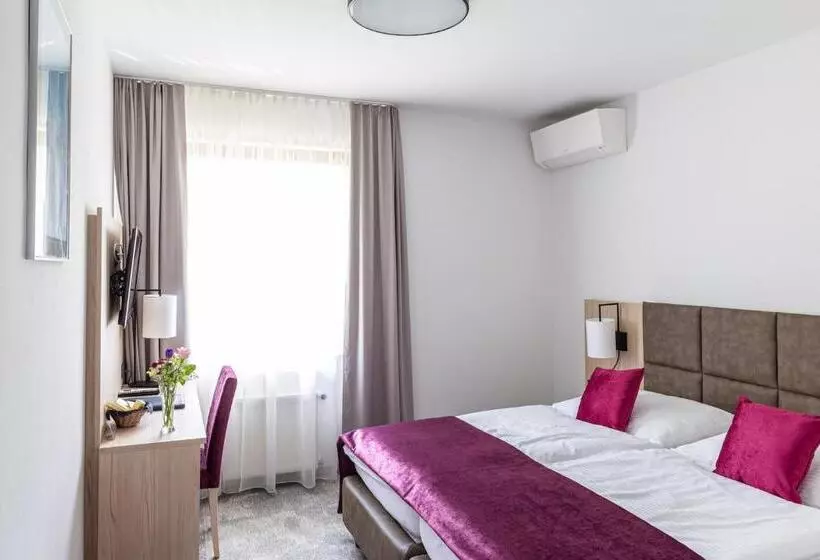 Majatalo Gasthof Zur Bahn