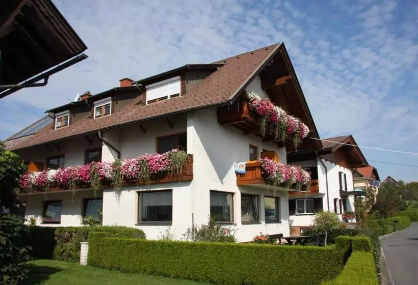 Пансион Gästehaus Ulbing