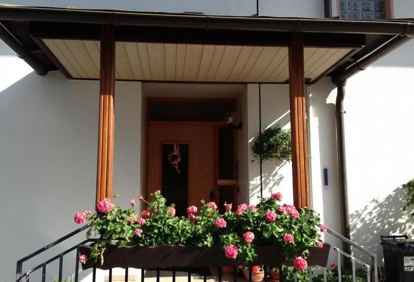 פנסיון Gästehaus Ulbing