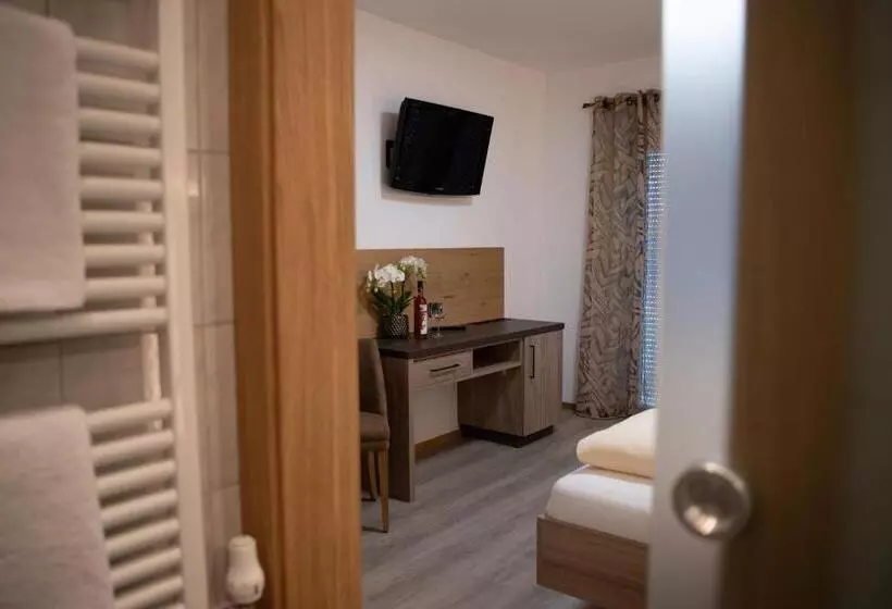 ペンション Restaurant Ulbing