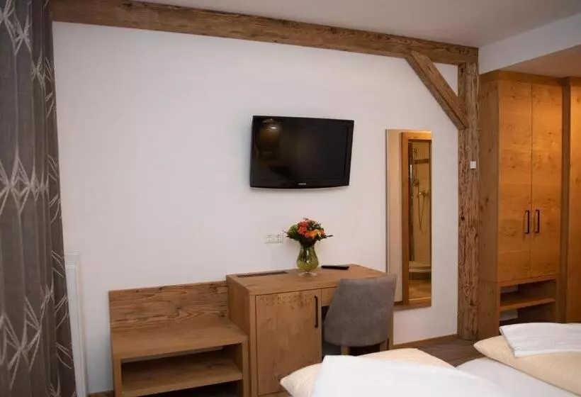 ペンション Restaurant Ulbing