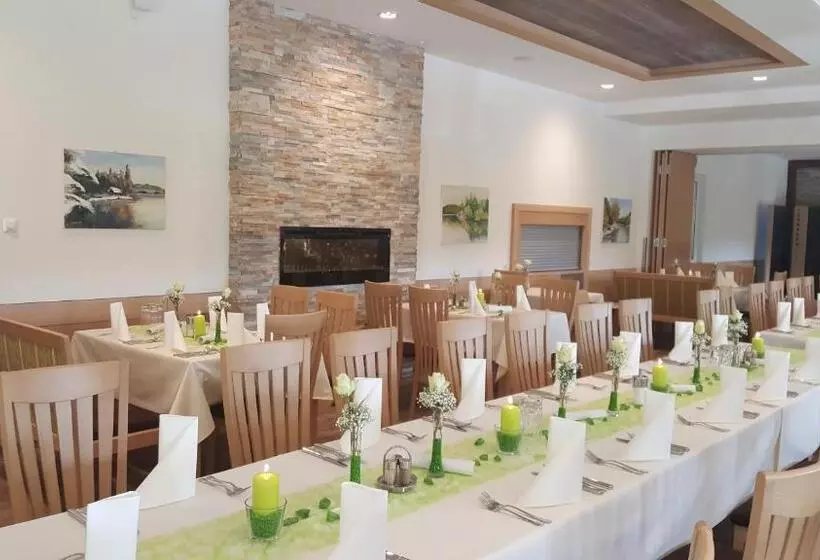 ペンション Restaurant Ulbing