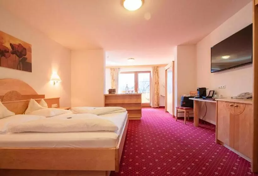 Superior Hotel Persal