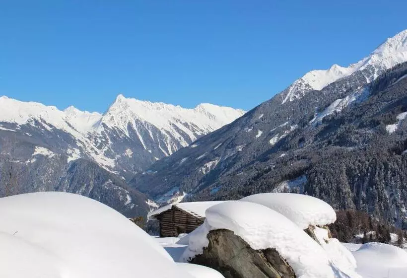 Superior Hotel Persal