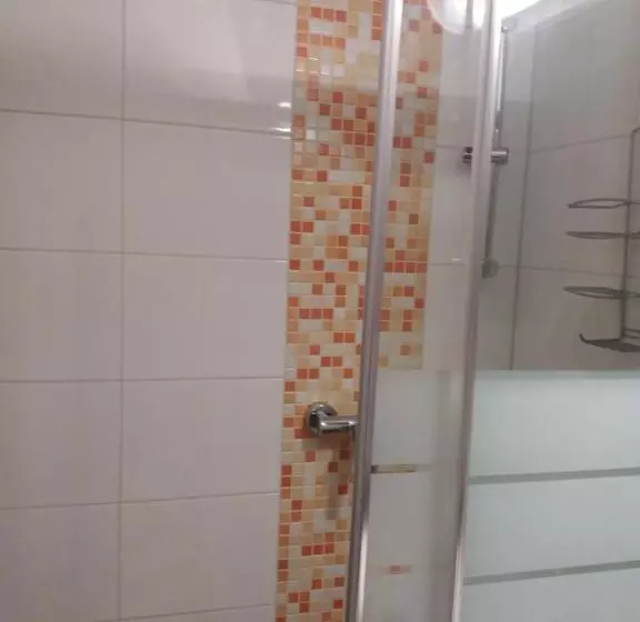 Bed and Breakfast Dreimaederlhaus Pension