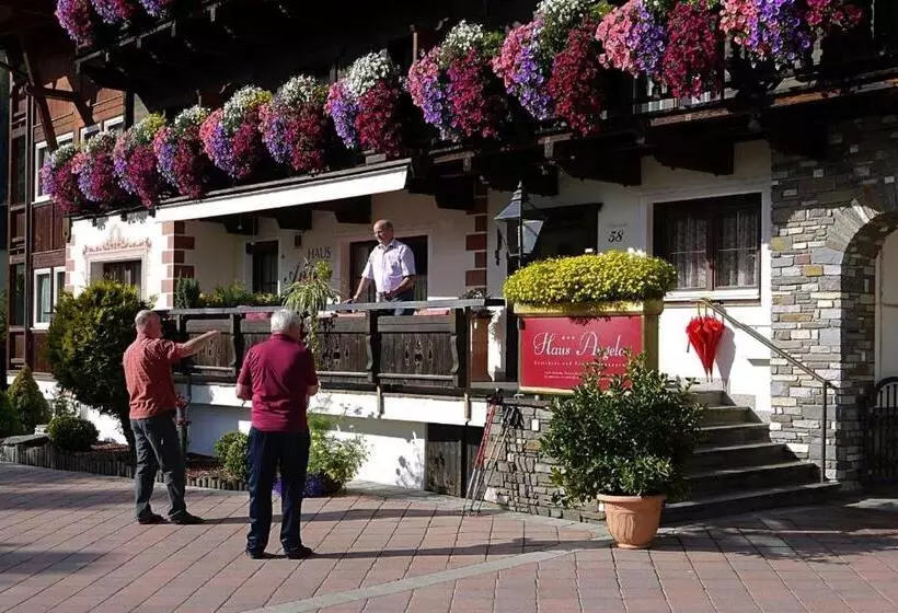 ベッドアンドブレックファースト Haus Angela