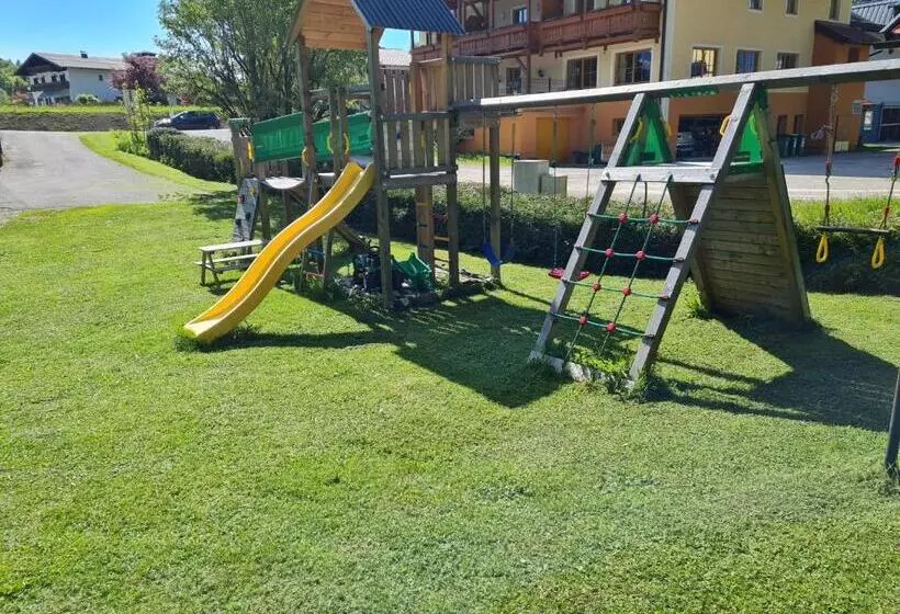 ベッドアンドブレックファースト Pension Bayrhammer