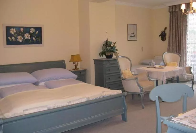 مبيت وإفطار Pension Schlömmer