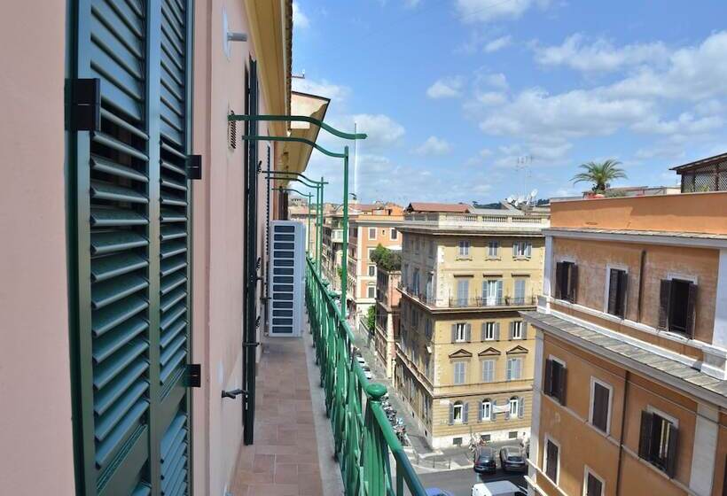 فندق At Your Place