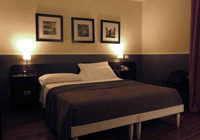 فندق At Your Place