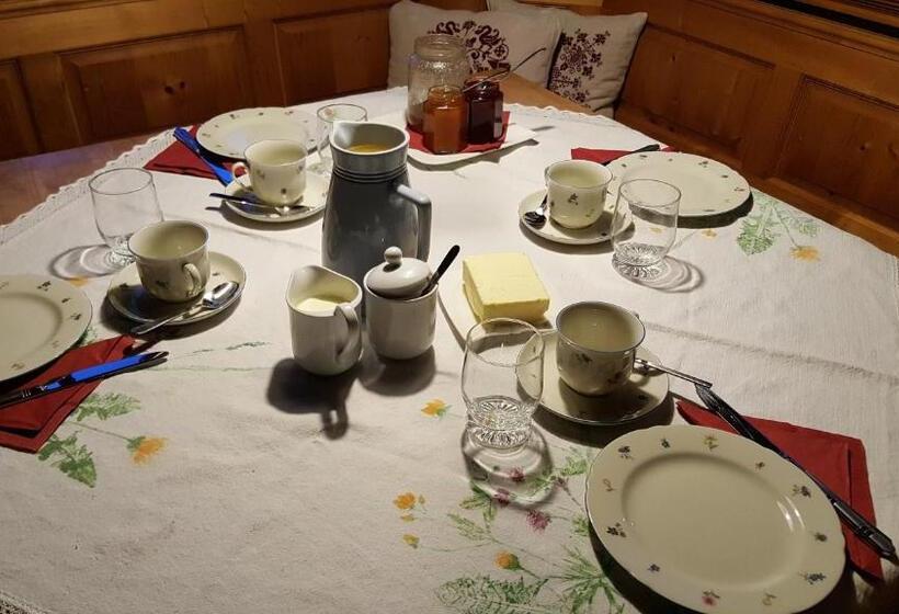 ホテル Bauernhof Untergrafer