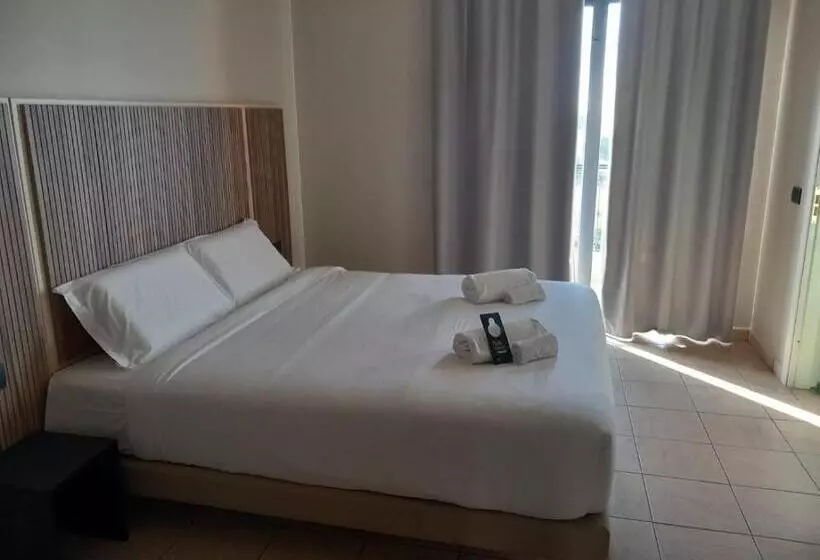 B&b Hotel Pomezia Cortese