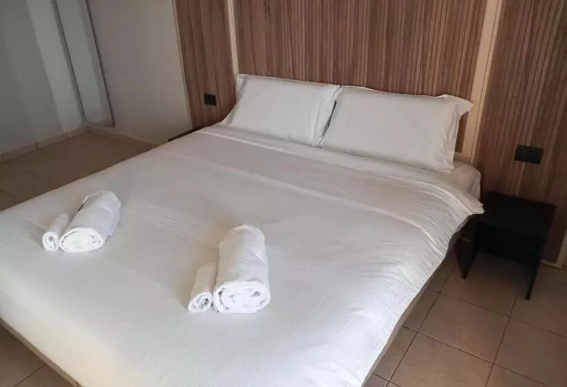 B&b Hotel Pomezia Cortese