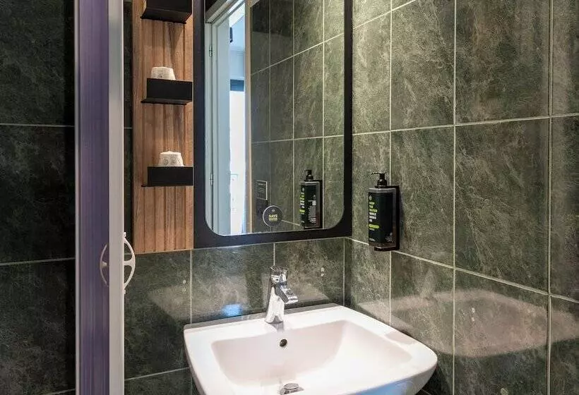 B&b Hotel Pomezia Cortese