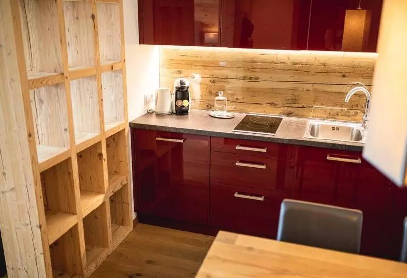 Отель Der Heinrichshof