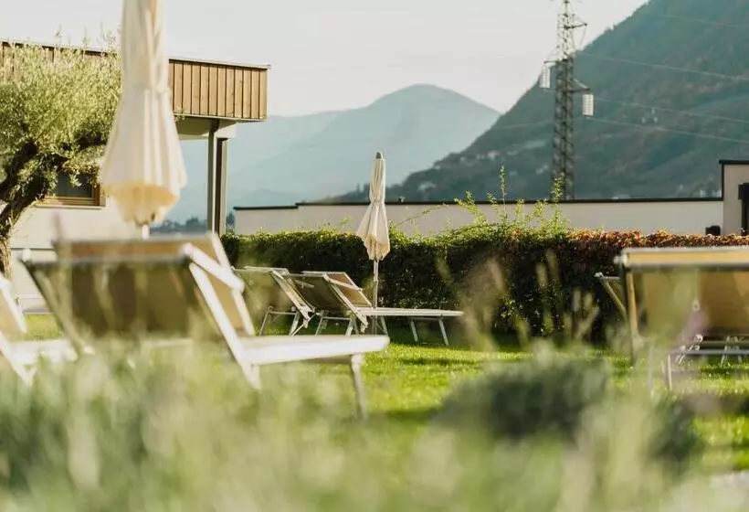 Отель Der Heinrichshof