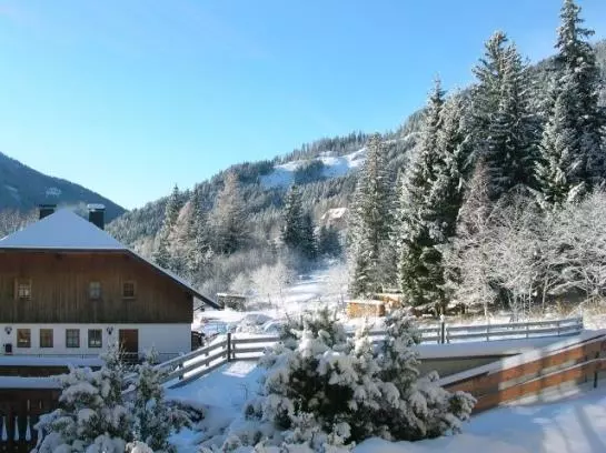 هتل Ferienhaus Schäffler