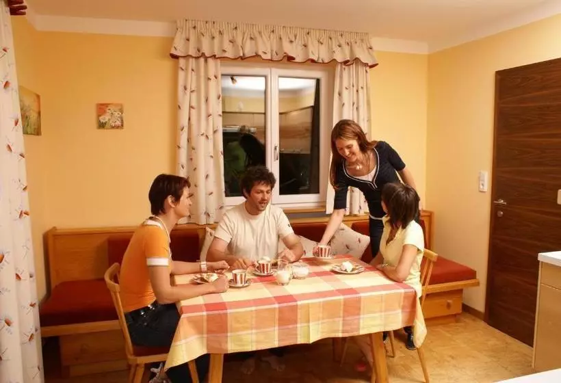 ホテル Haus Bergblick