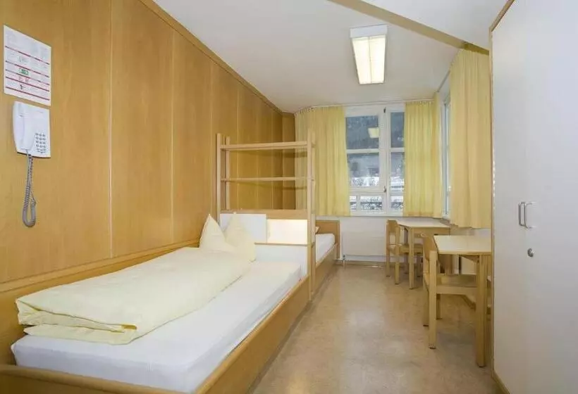 ホテル Kolpinghaus Innsbruck