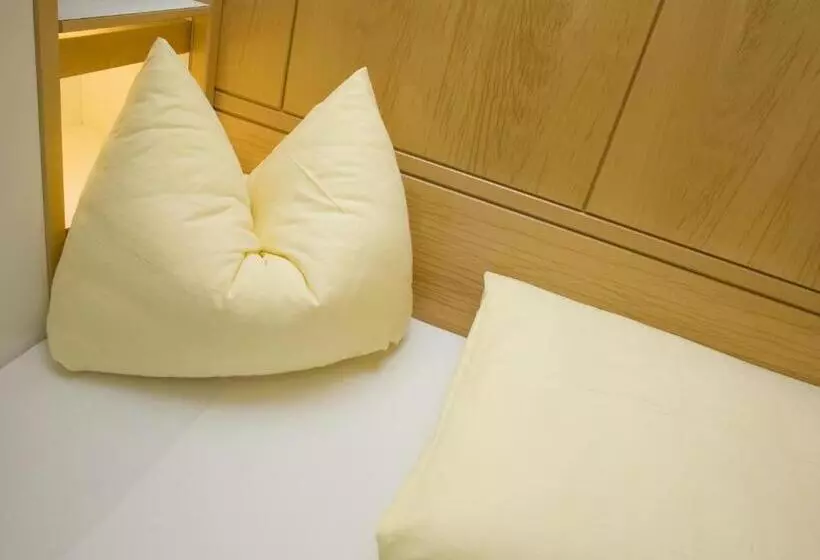 ホテル Kolpinghaus Innsbruck