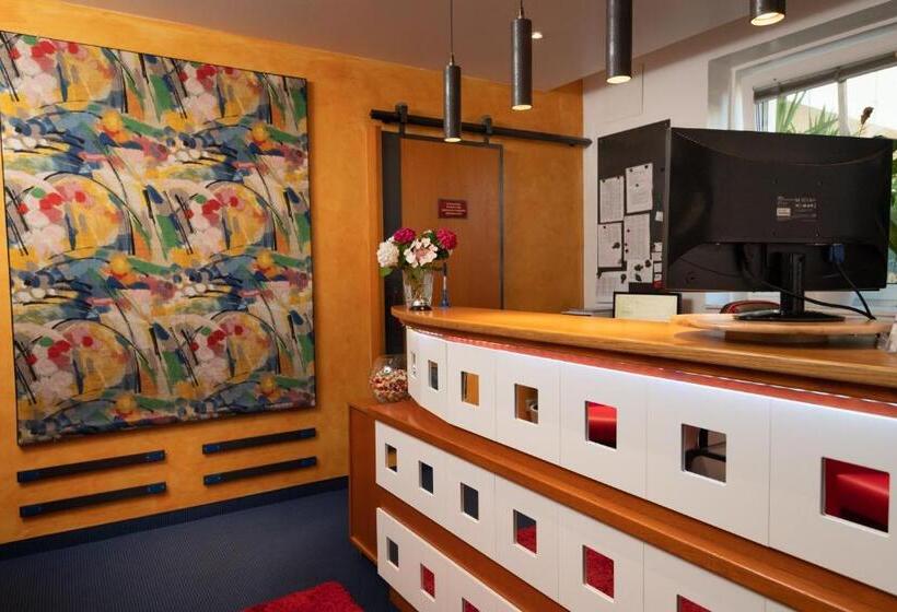 호텔 Liebeteggerklagenfurt