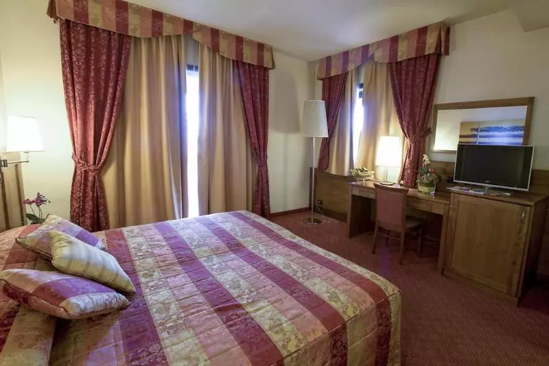 Hotel Master