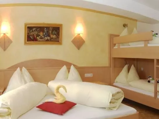 هتل Ferien Bauernhof Maurachhof