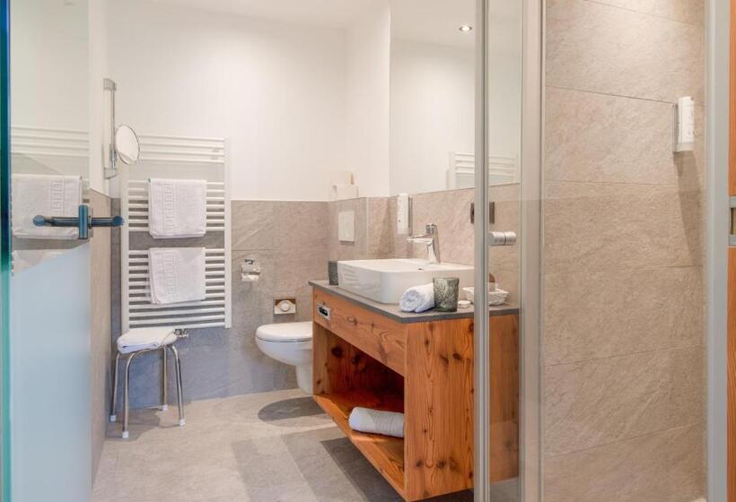 Hotel Nagglerhof Am Weissensee