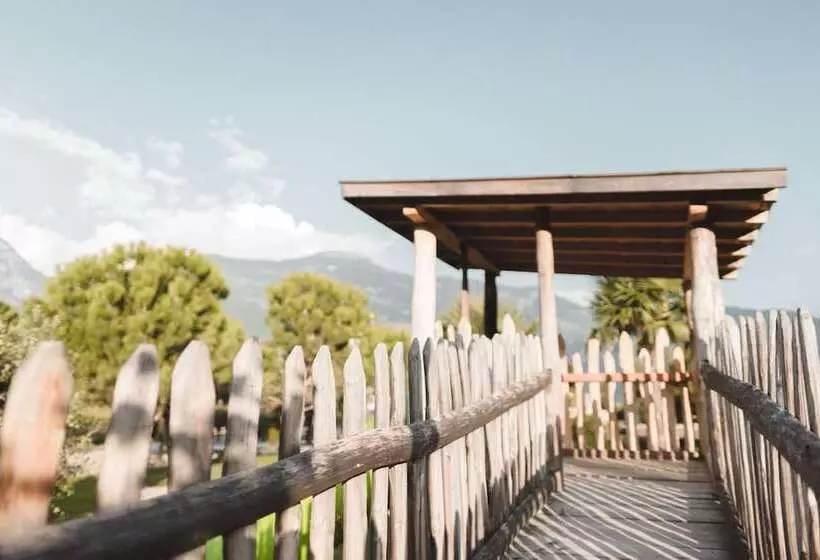 فندق Tiefenbrunn Gardensuites & Breakfast