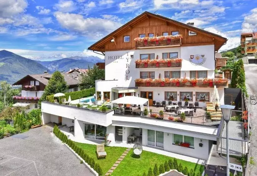 هتل Tyrol Plose