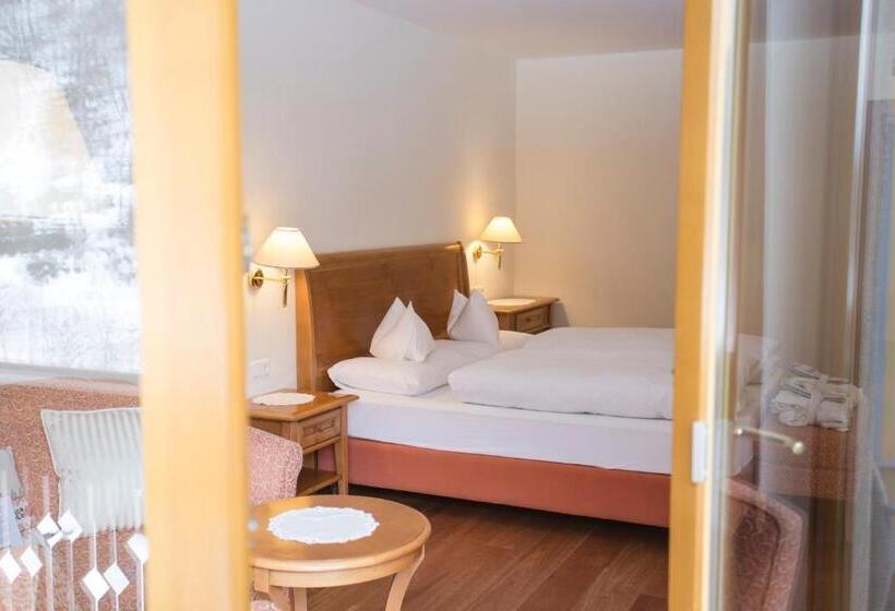 Parkhotel Tristachersee