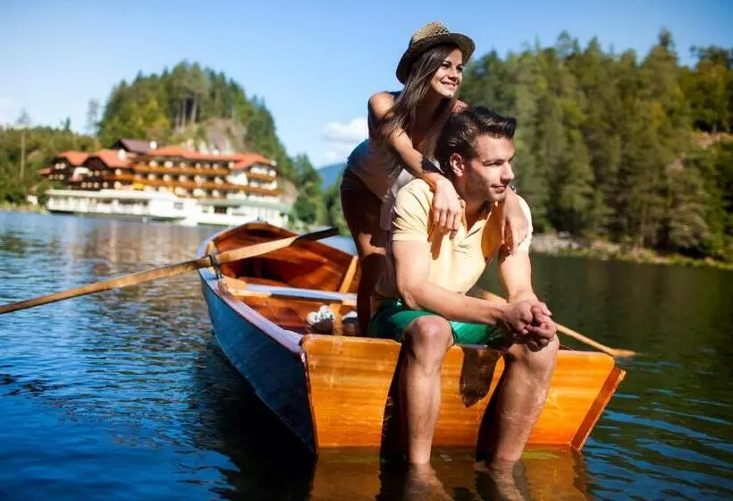 Parkhotel Tristachersee