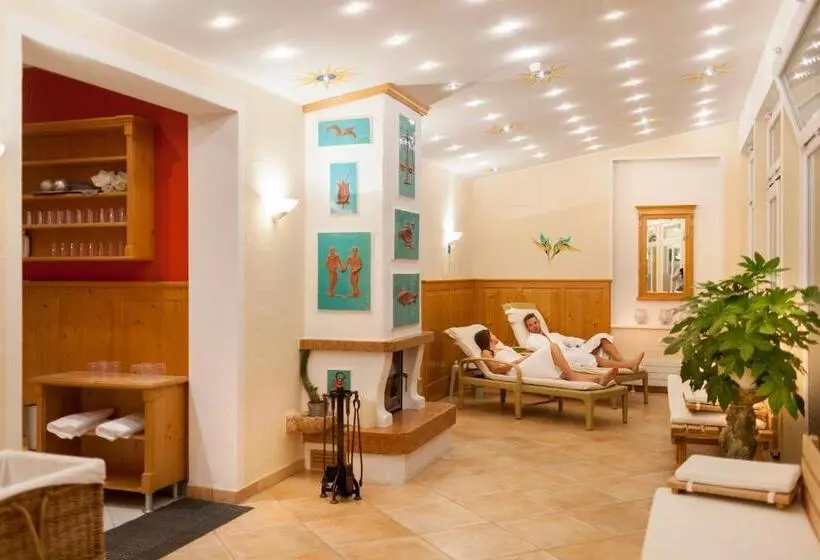 Parkhotel Tristachersee