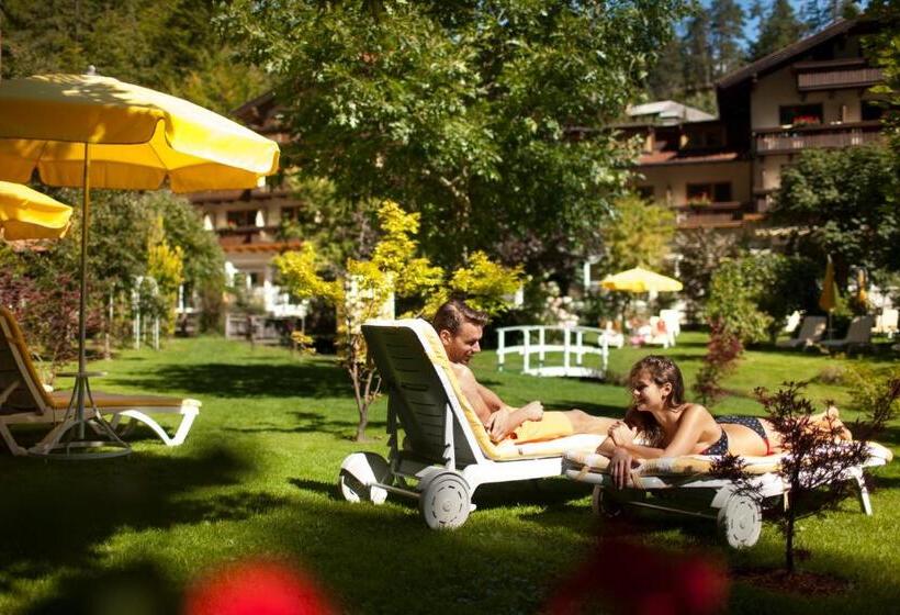 Parkhotel Tristachersee