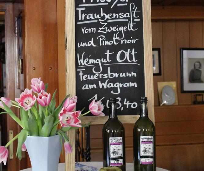 펜션 Gasthof Hametner Mit Innviertlerhof Mit Direktem Zugang Zur Therme Mediterrana Durch Unseren Garten!