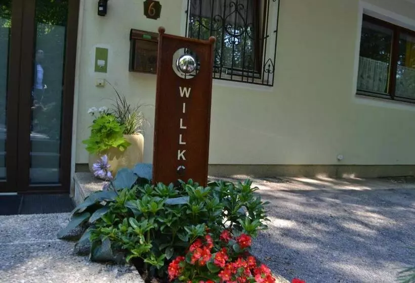 ペンション Gästehaus Pfisterer