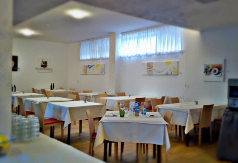 בית מלון כפרי Adria