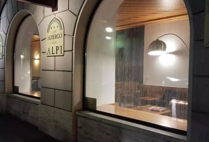 هتل Albergo Delle Alpi