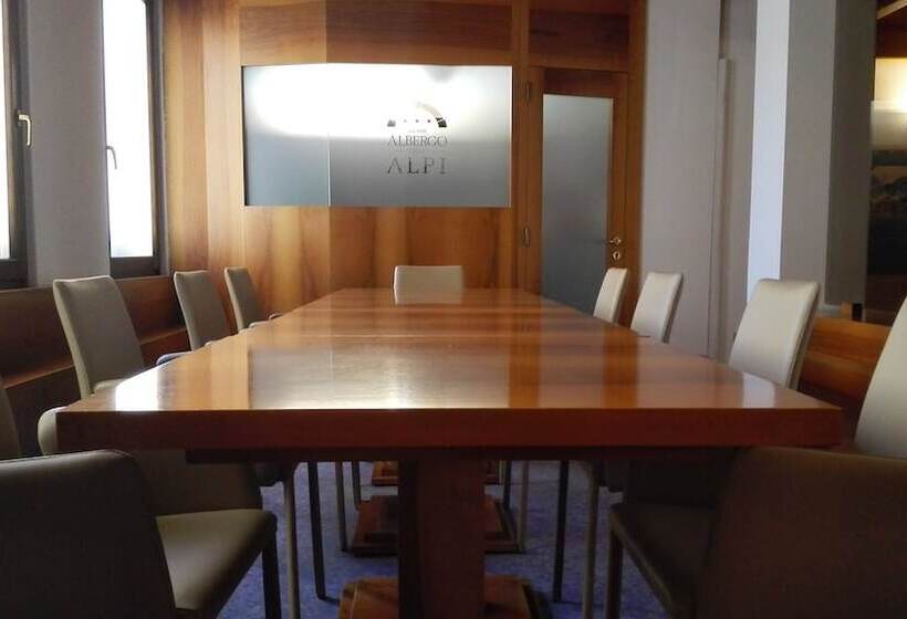 هتل Albergo Delle Alpi