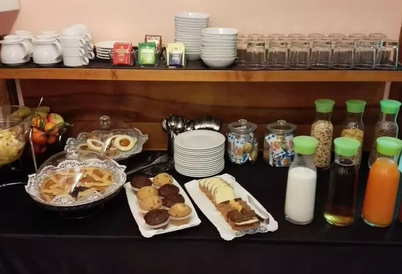 هتل Albergo Delle Alpi