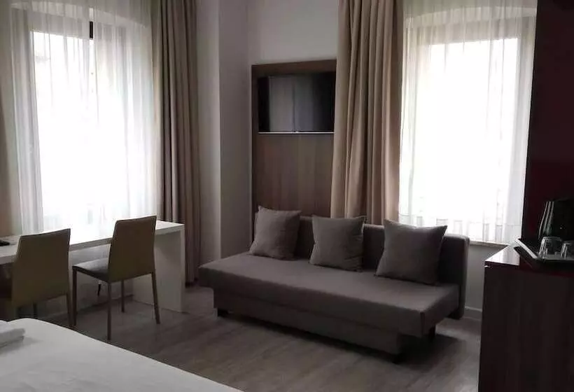 هتل Albergo Delle Alpi