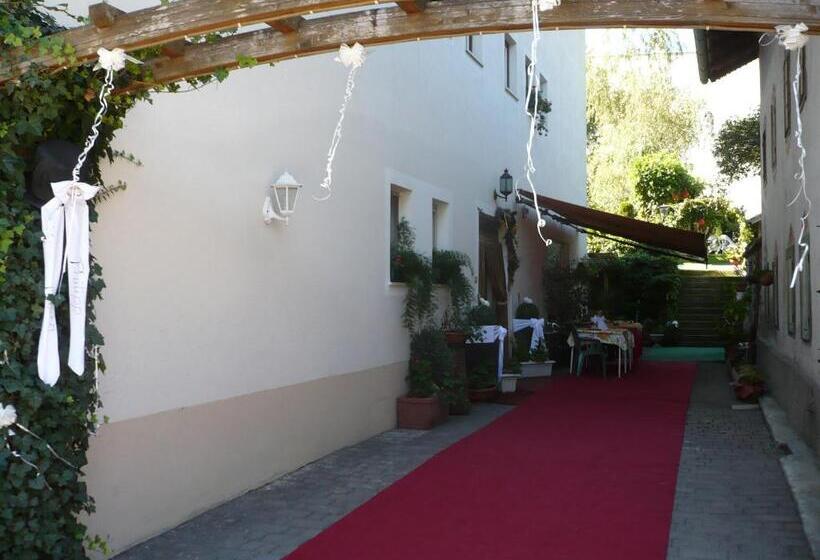 Отель Alpenrose